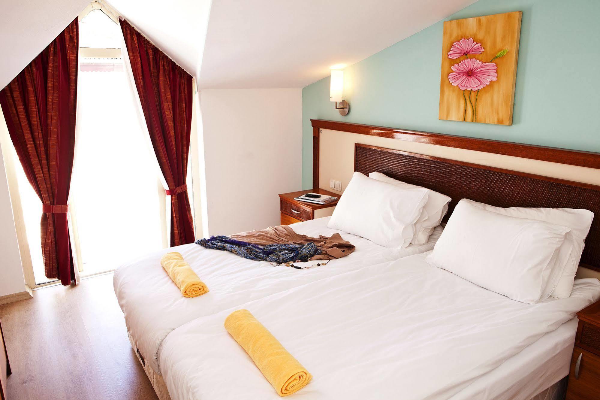 Villa Adora Beach Side Zewnętrze zdjęcie