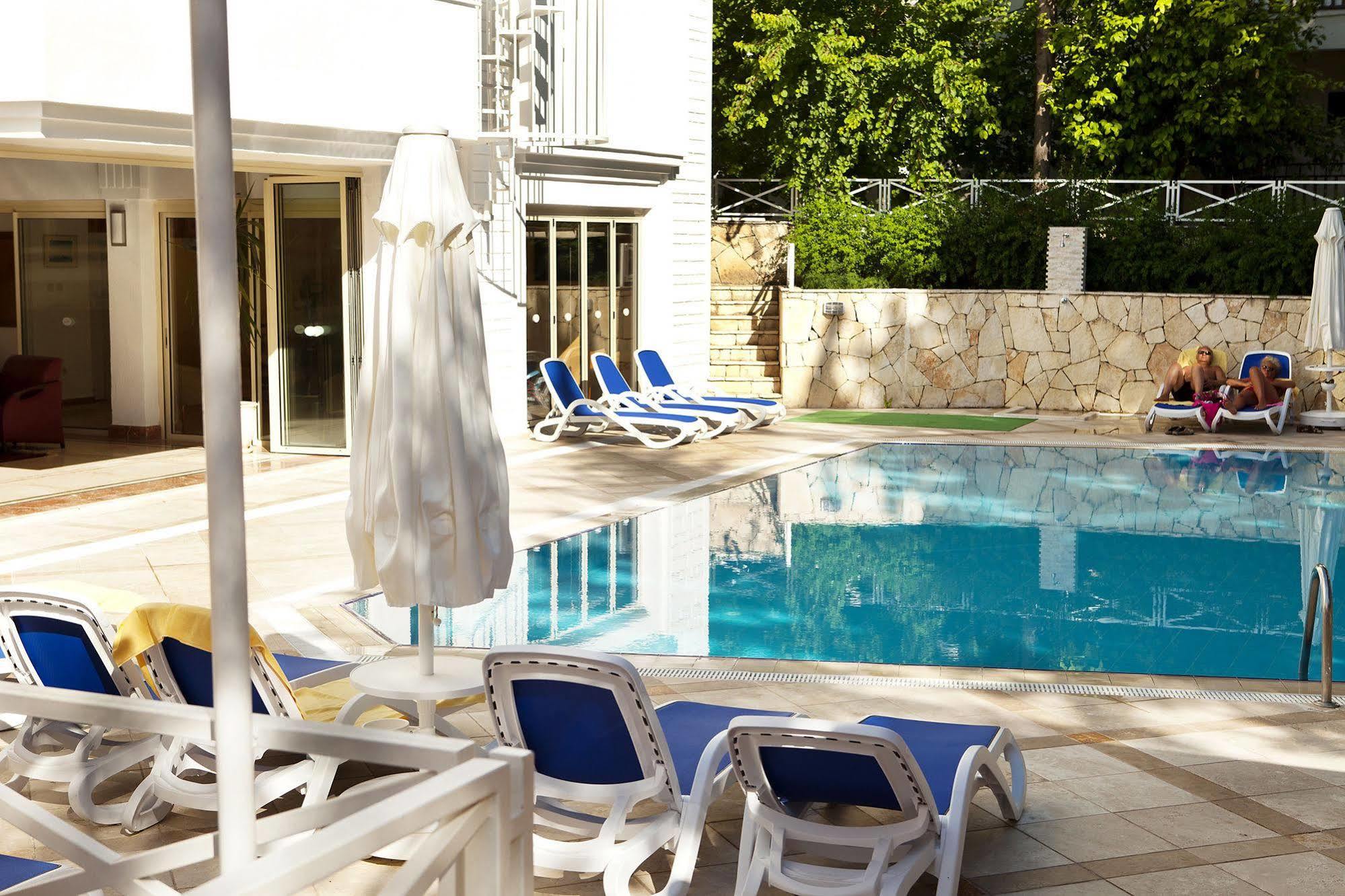 Villa Adora Beach Side Zewnętrze zdjęcie