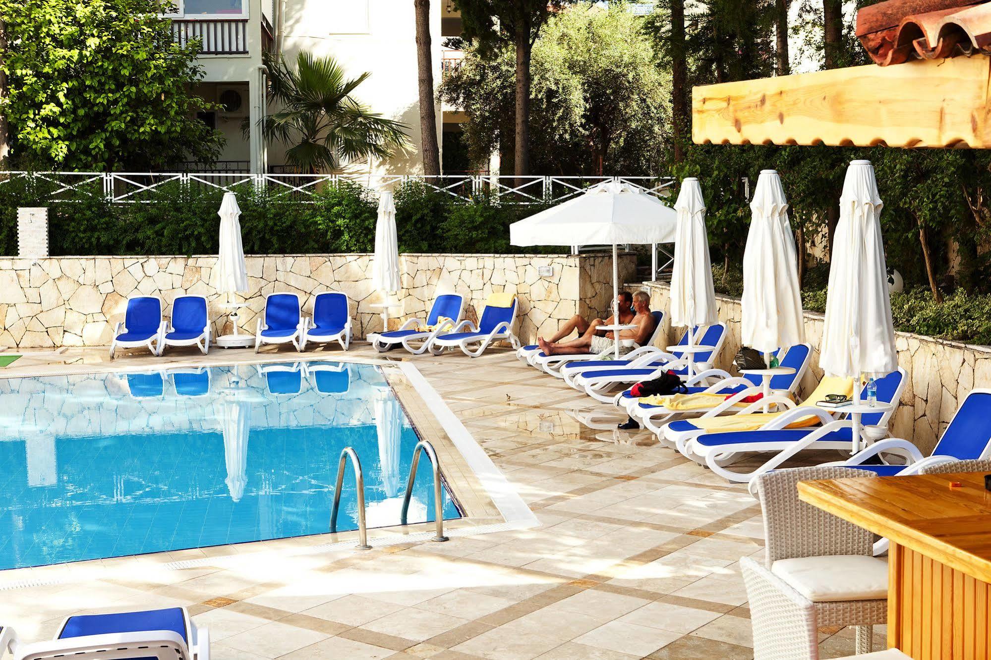 Villa Adora Beach Side Zewnętrze zdjęcie