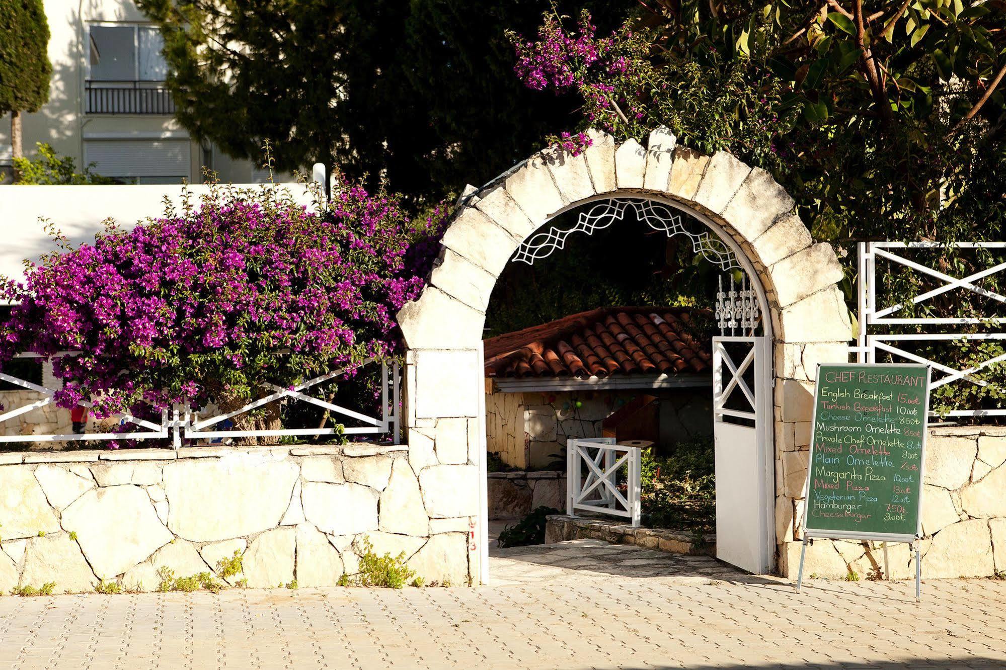 Villa Adora Beach Side Zewnętrze zdjęcie