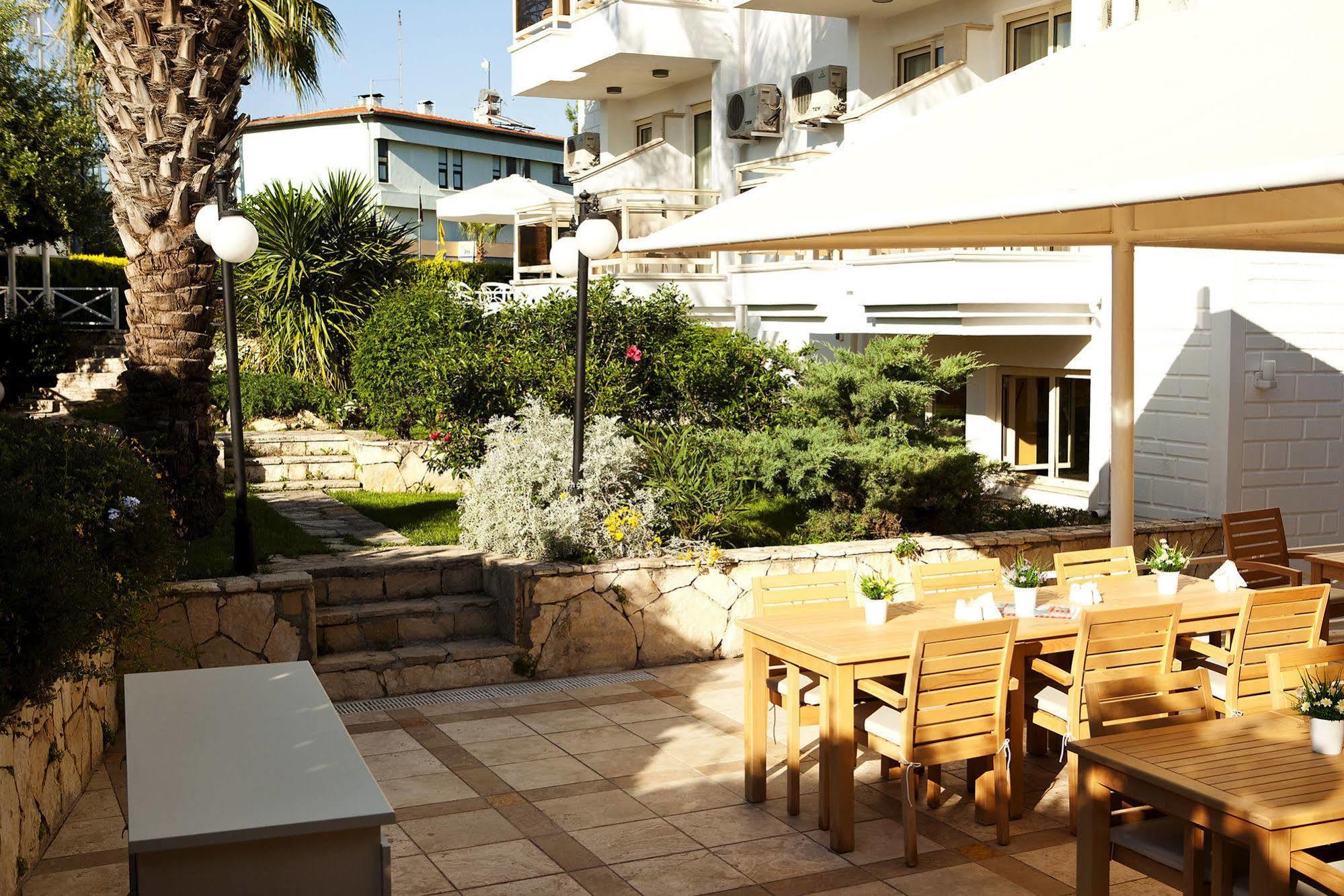 Villa Adora Beach Side Zewnętrze zdjęcie