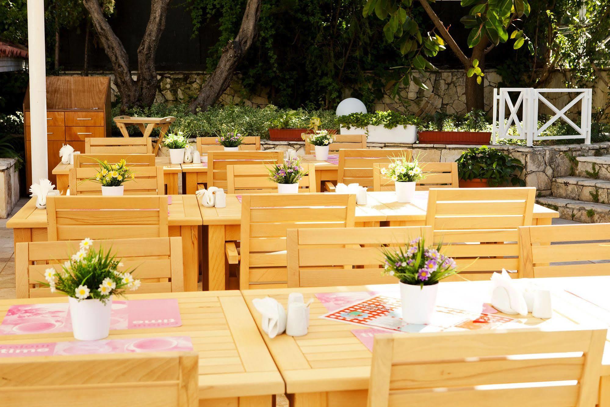 Villa Adora Beach Side Zewnętrze zdjęcie